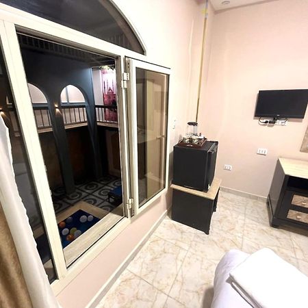 Pyramids Nun Inn Kafret el-Gabal المظهر الخارجي الصورة
